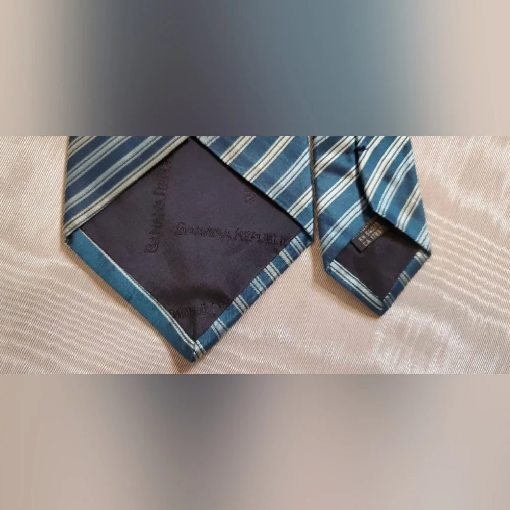 Banana Republic Midnight Green Stripe Silk Tie Made in Italy RN 54023 CA 17897 - Picture 4 of 7